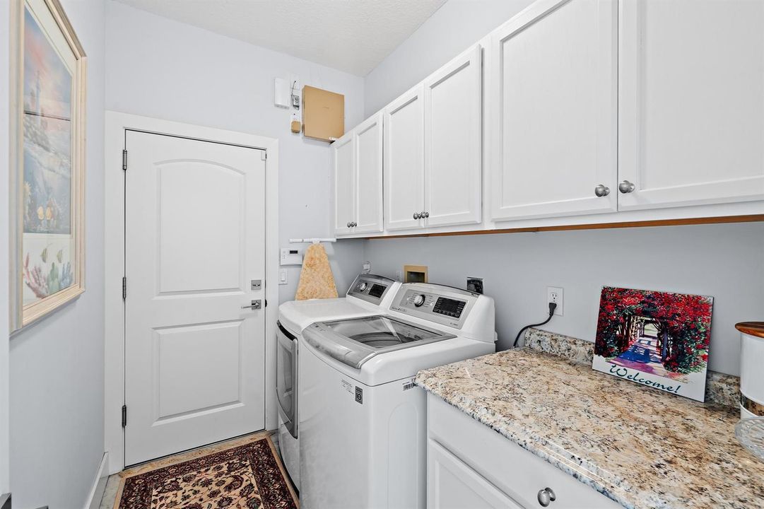 8954 SE Water Oak Pl-9