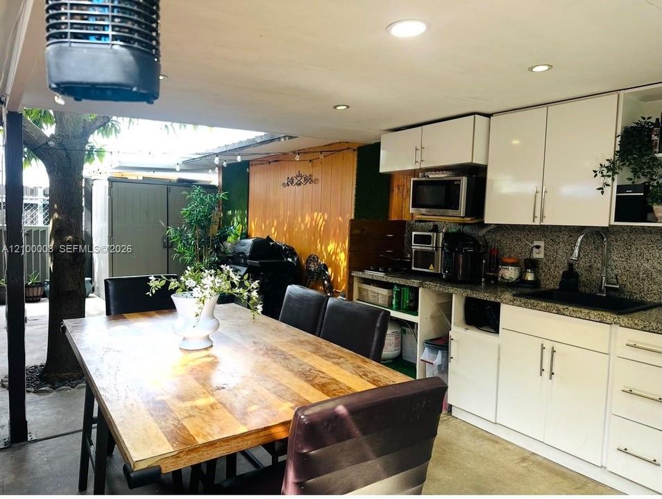 В аренду: $3,500 (3 спален, 2 ванн, 1352 Квадратных фут)