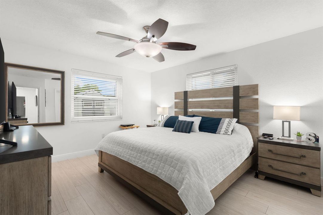8-web-or-mls-7541 Hope St, Hollywood, FL