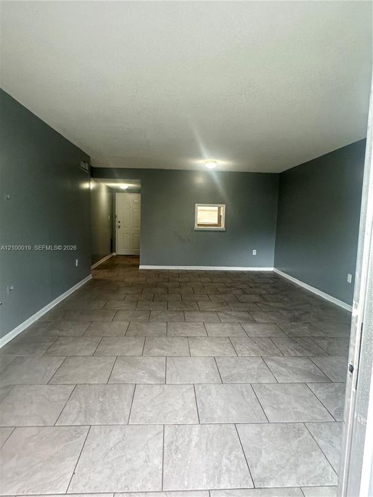 For Rent: $1,650 (2 beds, 2 baths, 932 Square Feet)