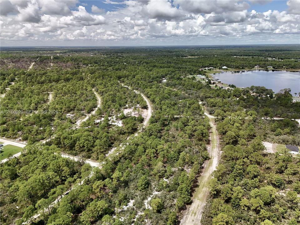 待售: $17,000 (0.24 acres)