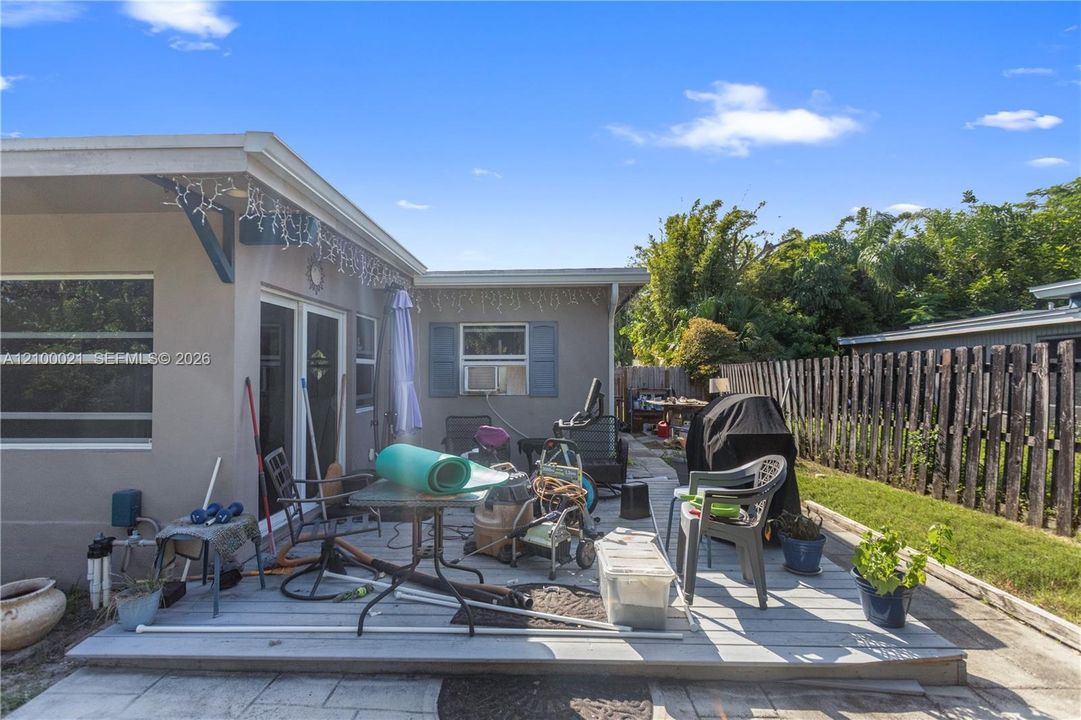 En Venta: $549,900 (2 camas, 2 baños, 1308 Pies cuadrados)