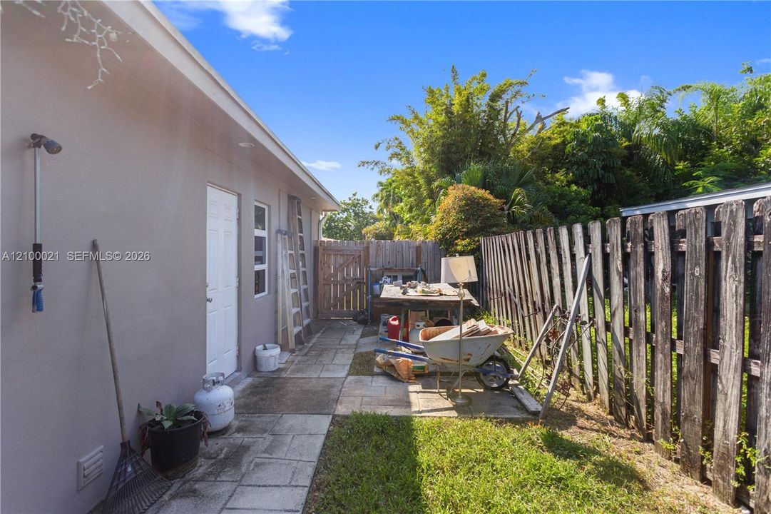 En Venta: $549,900 (2 camas, 2 baños, 1308 Pies cuadrados)