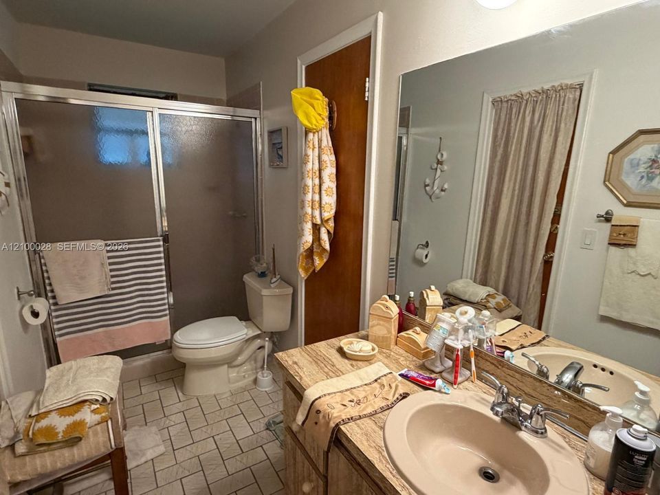 В аренду: $3,900 (3 спален, 2 ванн, 1863 Квадратных фут)