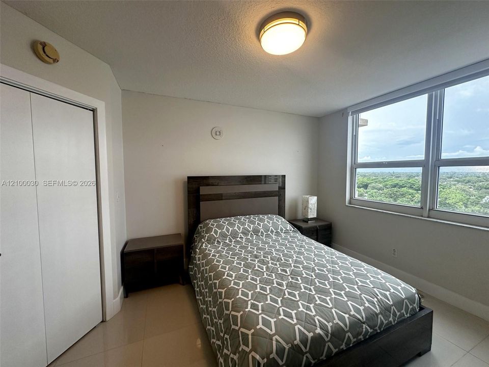 В аренду: $3,200 (2 спален, 2 ванн, 1027 Квадратных фут)