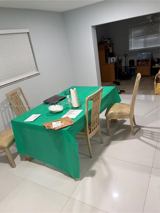 For Rent: $3,600 (3 beds, 2 baths, 2088 Square Feet)