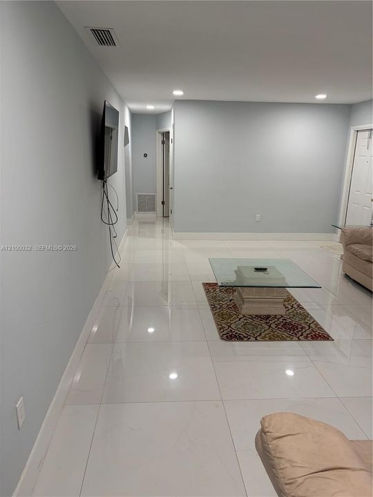 For Rent: $3,600 (3 beds, 2 baths, 2088 Square Feet)