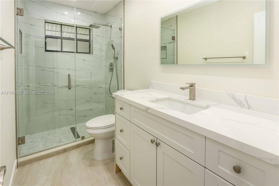 For Sale: $600,000 (2 beds, 1 baths, 1112 Square Feet)