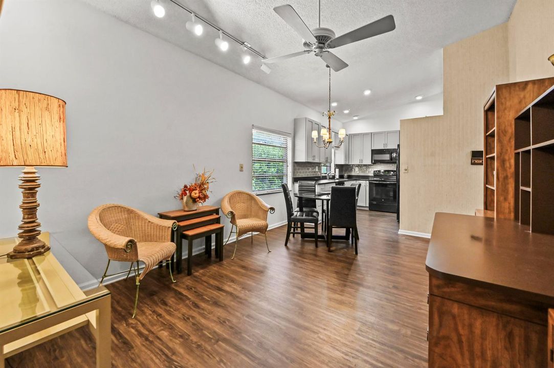 09 Dining room 01