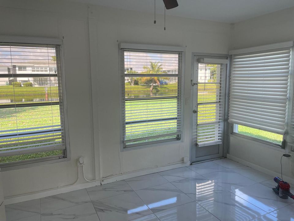 FLORIDA ROOM