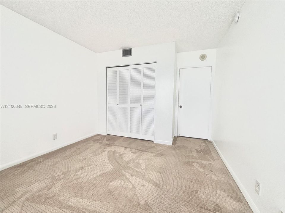 For Rent: $2,900 (2 beds, 2 baths, 1280 Square Feet)