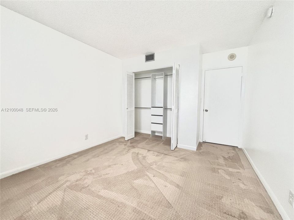 For Rent: $2,900 (2 beds, 2 baths, 1280 Square Feet)