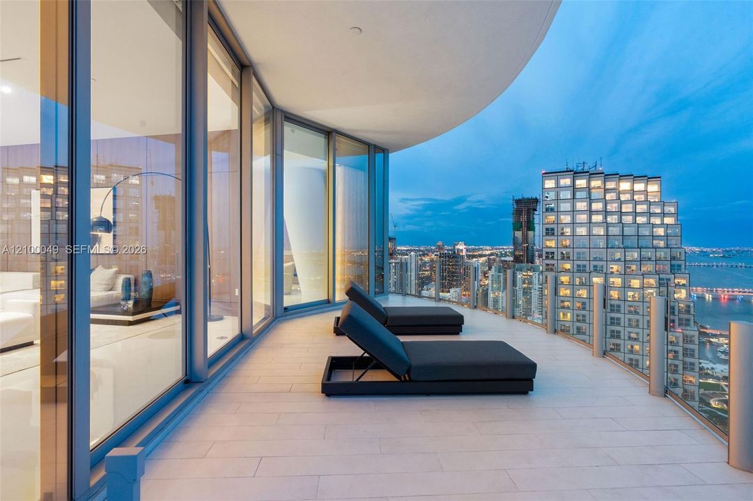 For Sale: $21,900,000 (6 beds, 6 baths, 9089 Square Feet)