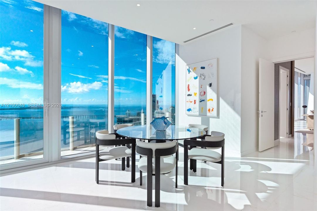 For Sale: $21,900,000 (6 beds, 6 baths, 9089 Square Feet)