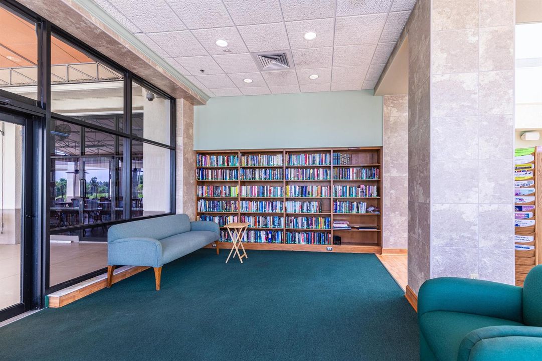 45-Clubhouse-Library