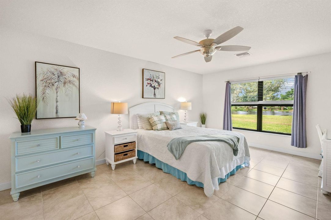 18-web-or-mls-7 Mediterranean Blvd E - 1