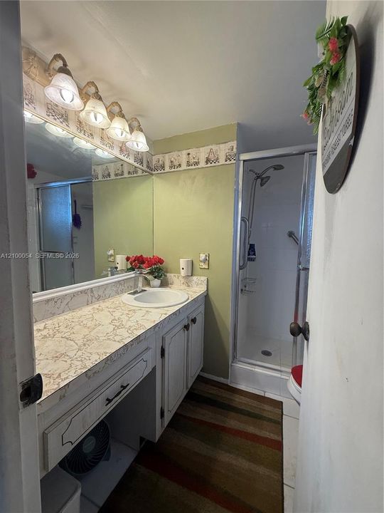For Sale: $109,999 (1 beds, 1 baths, 620 Square Feet)