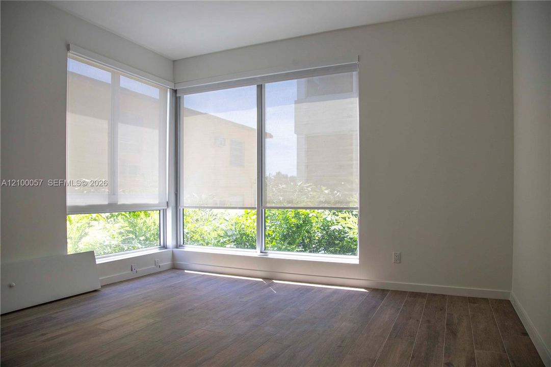 En Venta: $1,399,000 (4 camas, 4 baños, 2024 Pies cuadrados)