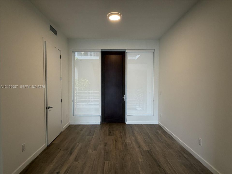 En Venta: $1,399,000 (4 camas, 4 baños, 2024 Pies cuadrados)