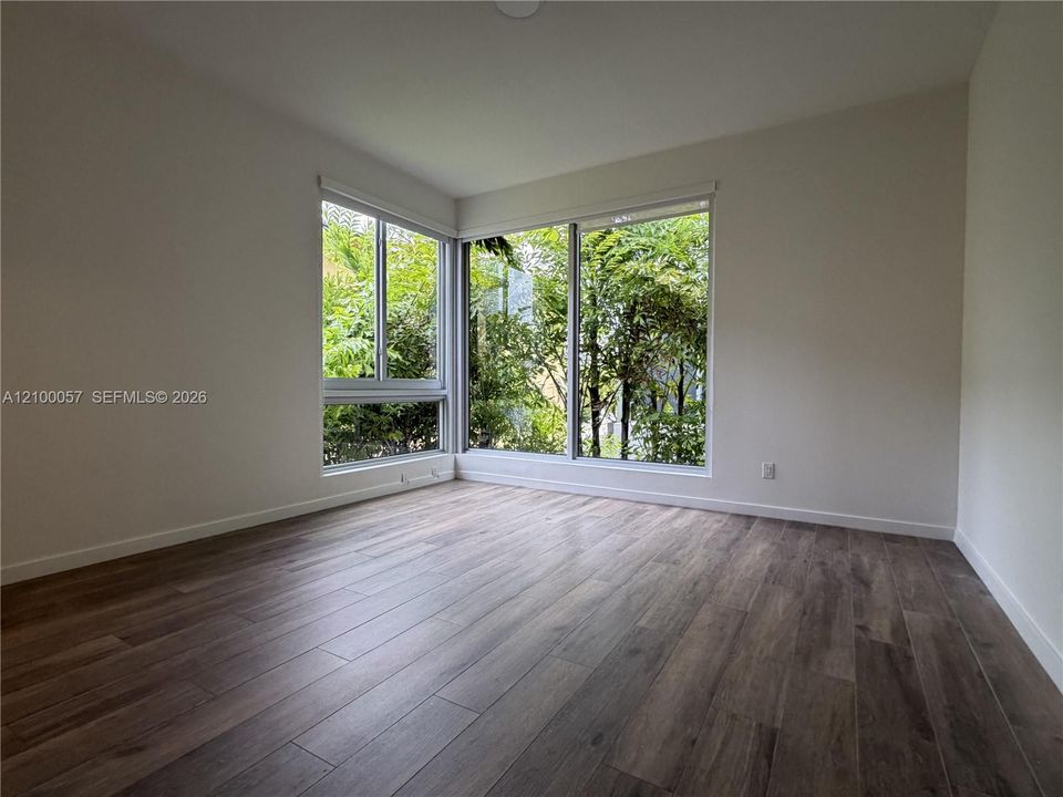 En Venta: $1,399,000 (4 camas, 4 baños, 2024 Pies cuadrados)