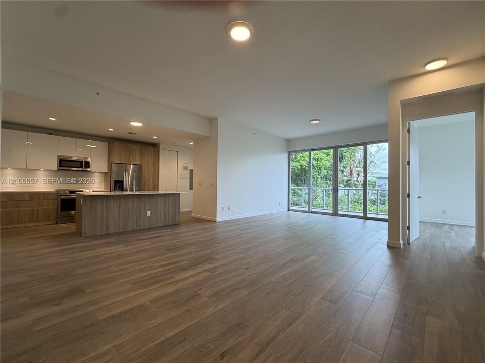 En Venta: $1,399,000 (4 camas, 4 baños, 2024 Pies cuadrados)