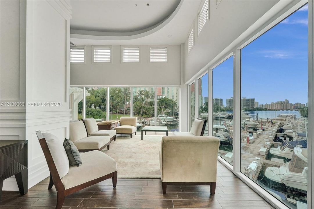En Venta: $675,000 (3 camas, 2 baños, 1866 Pies cuadrados)