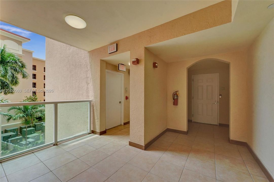 En Venta: $675,000 (3 camas, 2 baños, 1866 Pies cuadrados)