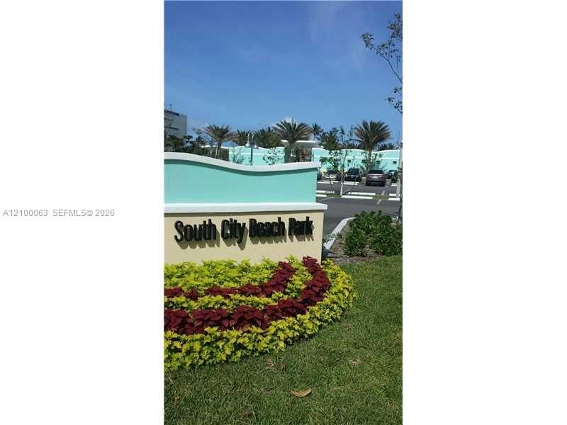 Walk to nice park on the ocean drive with bocce ball, volleyball, picnic areas and a snack bar