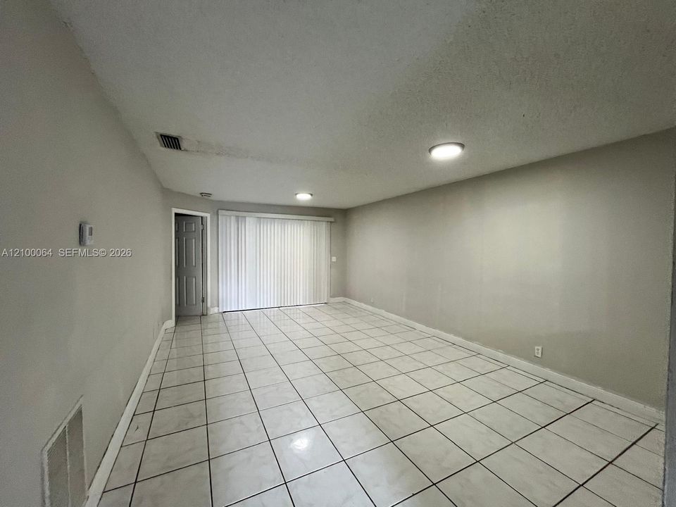 En Renta: $1,650 (2 camas, 2 baños, 980 Pies cuadrados)