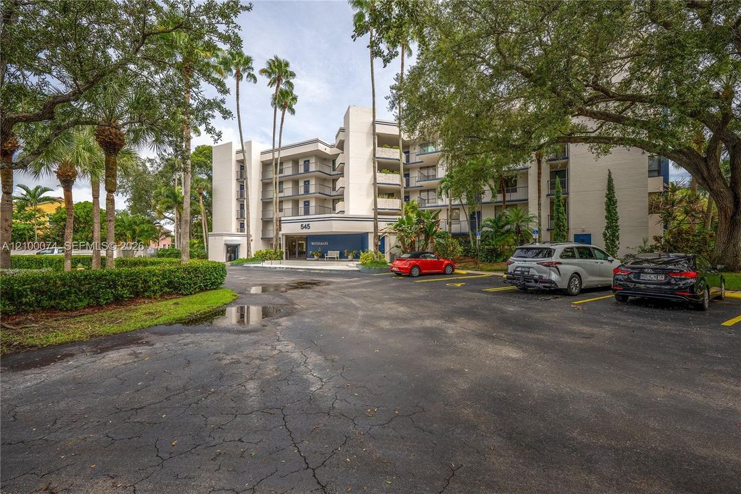 En Venta: $399,999 (2 camas, 2 baños, 1126 Pies cuadrados)