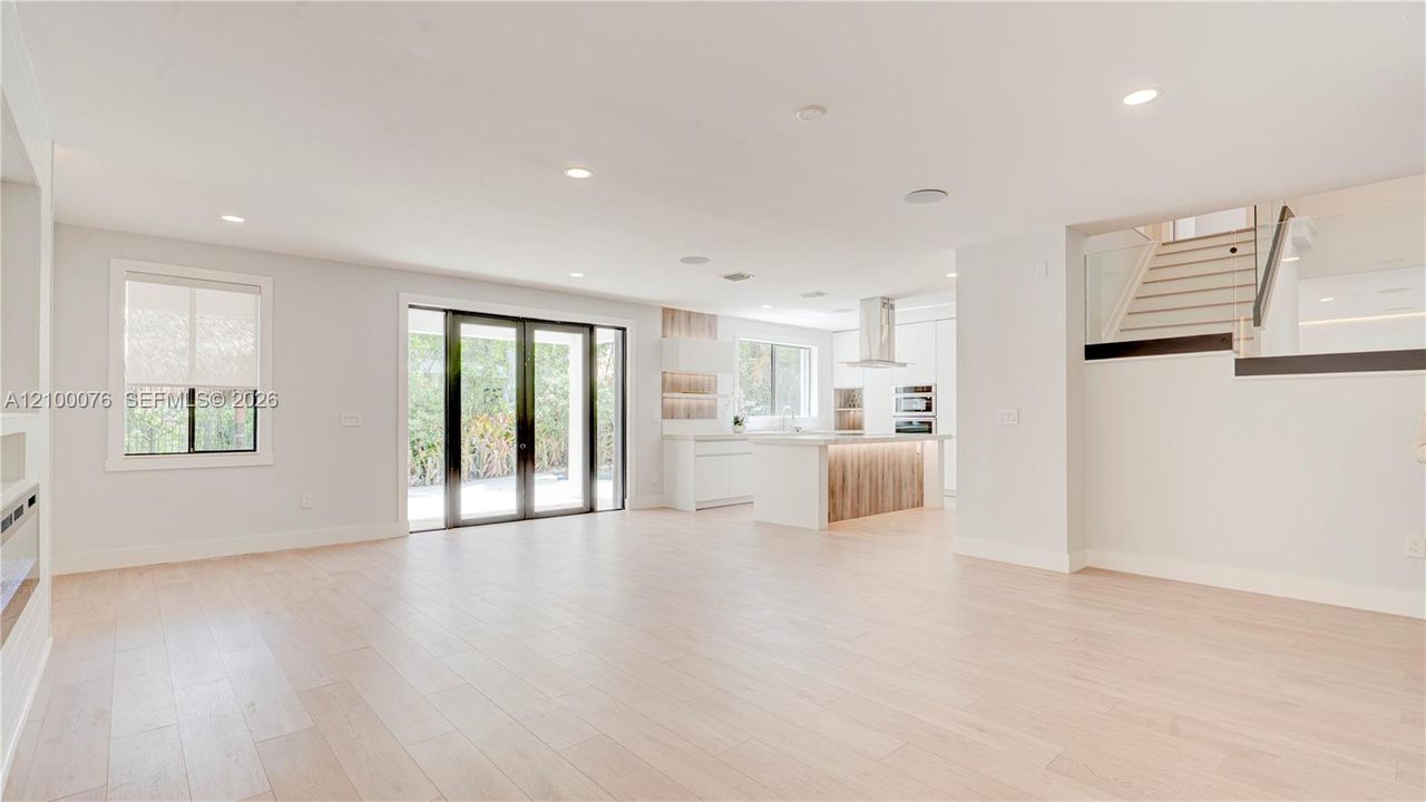 For Sale: $1,250,000 (5 beds, 4 baths, 3399 Square Feet)