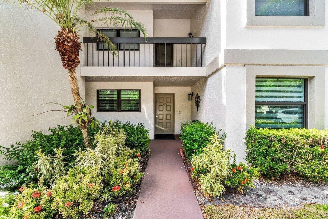 004-12871BriarlakeDrive-102-PalmBeachGar