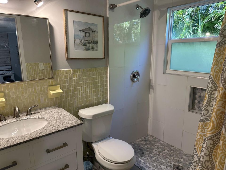 1258 Beach - Unit 9 - 12