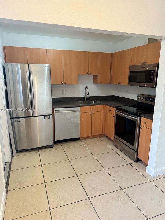 En Renta: $1,950 (2 camas, 1 baños, 938 Pies cuadrados)