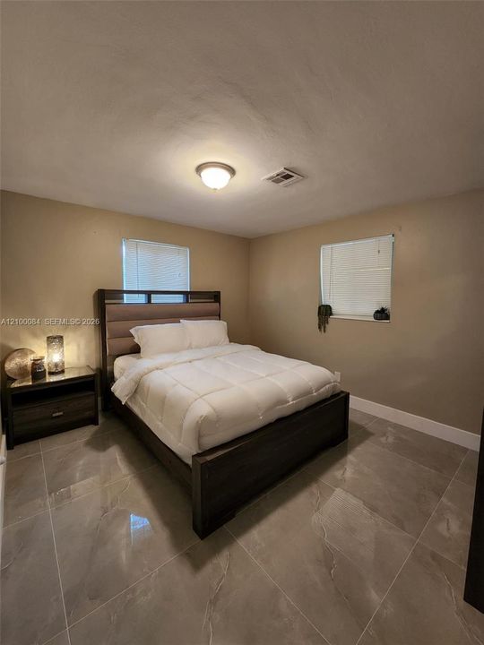 En Renta: $3,975 (4 camas, 2 baños, 1332 Pies cuadrados)