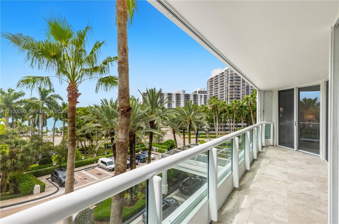For Sale: $519,000 (2 beds, 2 baths, 1510 Square Feet)