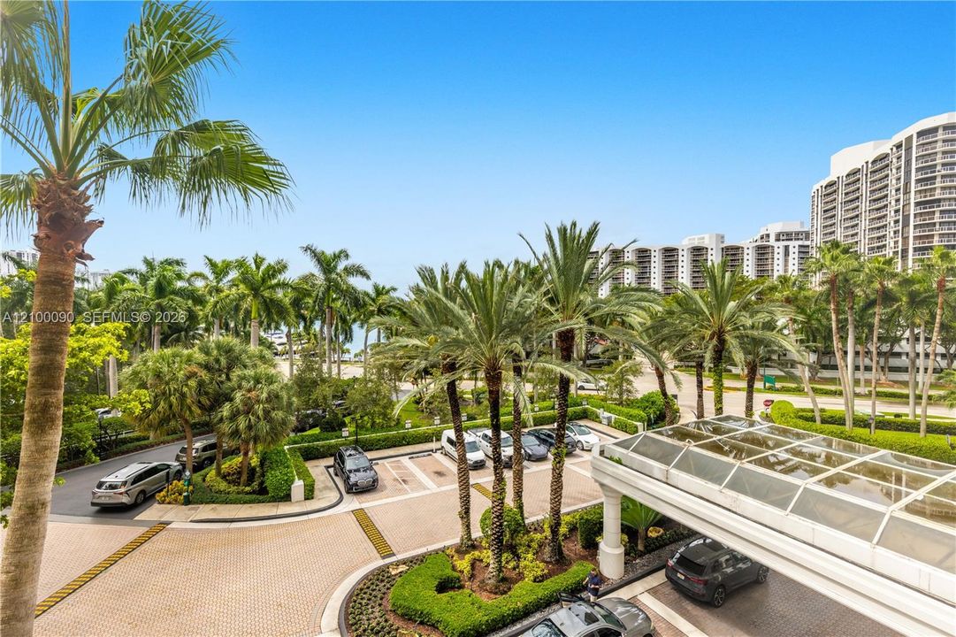 For Sale: $519,000 (2 beds, 2 baths, 1510 Square Feet)