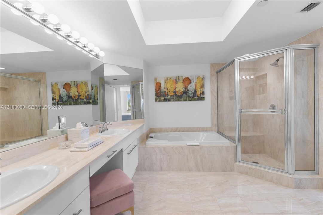 For Sale: $519,000 (2 beds, 2 baths, 1510 Square Feet)