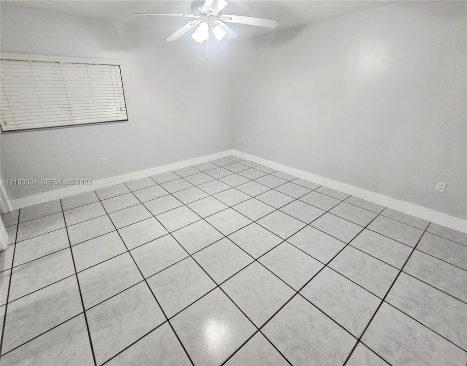 En Renta: $3,450 (3 camas, 2 baños, 2430 Pies cuadrados)