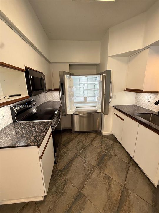 В аренду: $3,000 (2 спален, 2 ванн, 1191 Квадратных фут)