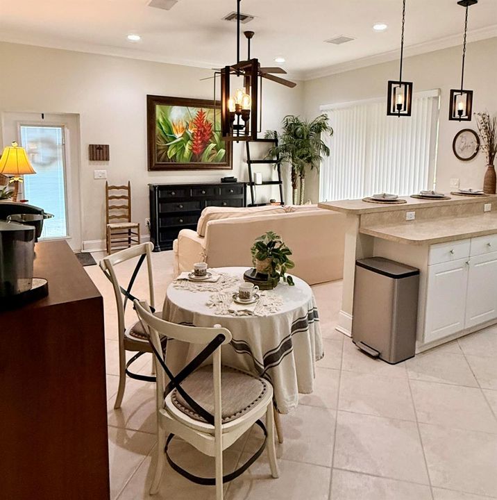Dining to living SS