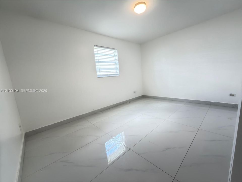 В аренду: $2,700 (2 спален, 1 ванн, 1265 Квадратных фут)