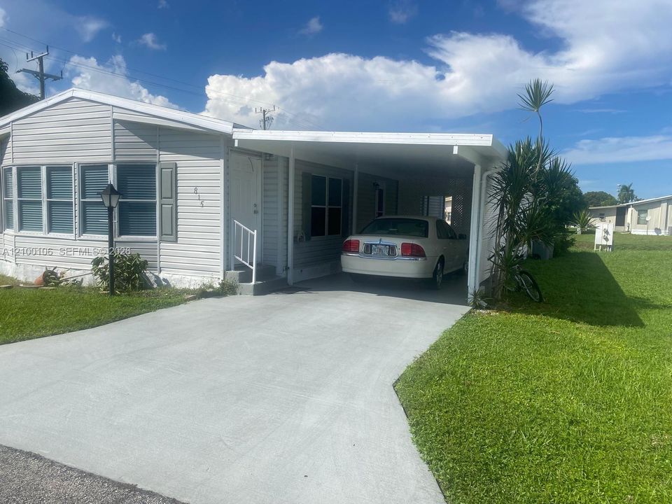 For Rent: $2,350 (2 beds, 2 baths, 1250 Square Feet)
