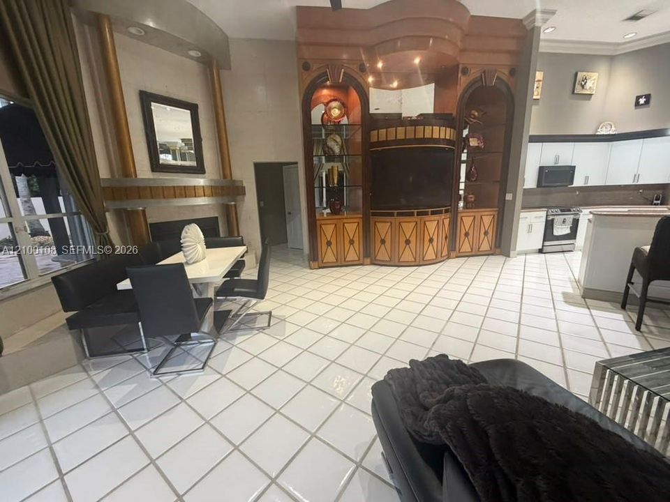 В аренду: $12,000 (4 спален, 3 ванн, 3452 Квадратных фут)