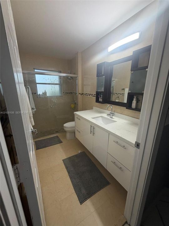 В аренду: $12,000 (4 спален, 3 ванн, 3452 Квадратных фут)