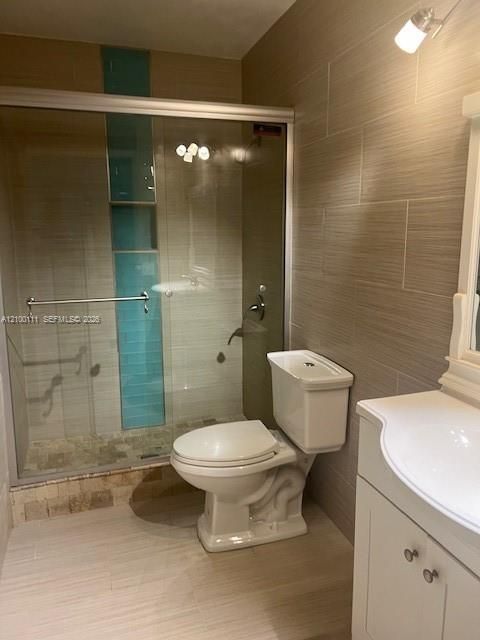 В аренду: $3,300 (3 спален, 2 ванн, 1294 Квадратных фут)