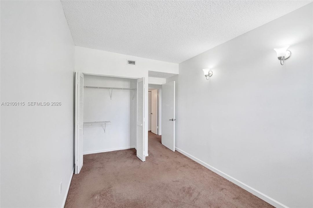 En Renta: $2,850 (3 camas, 2 baños, 1512 Pies cuadrados)