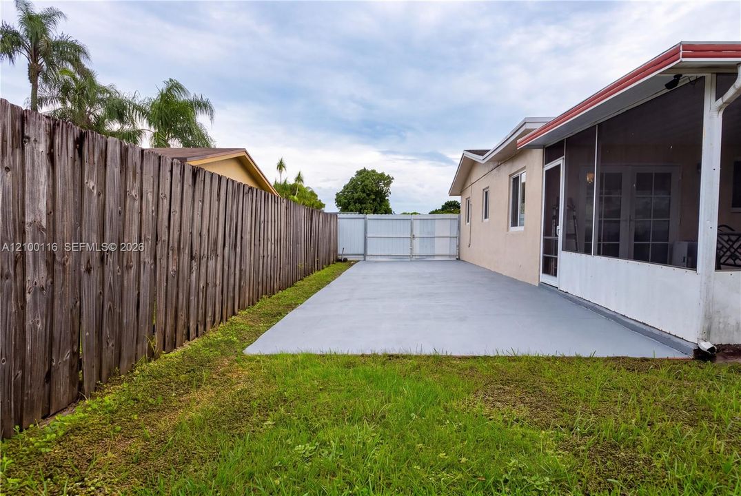 For Sale: $559,900 (3 beds, 2 baths, 1885 Square Feet)