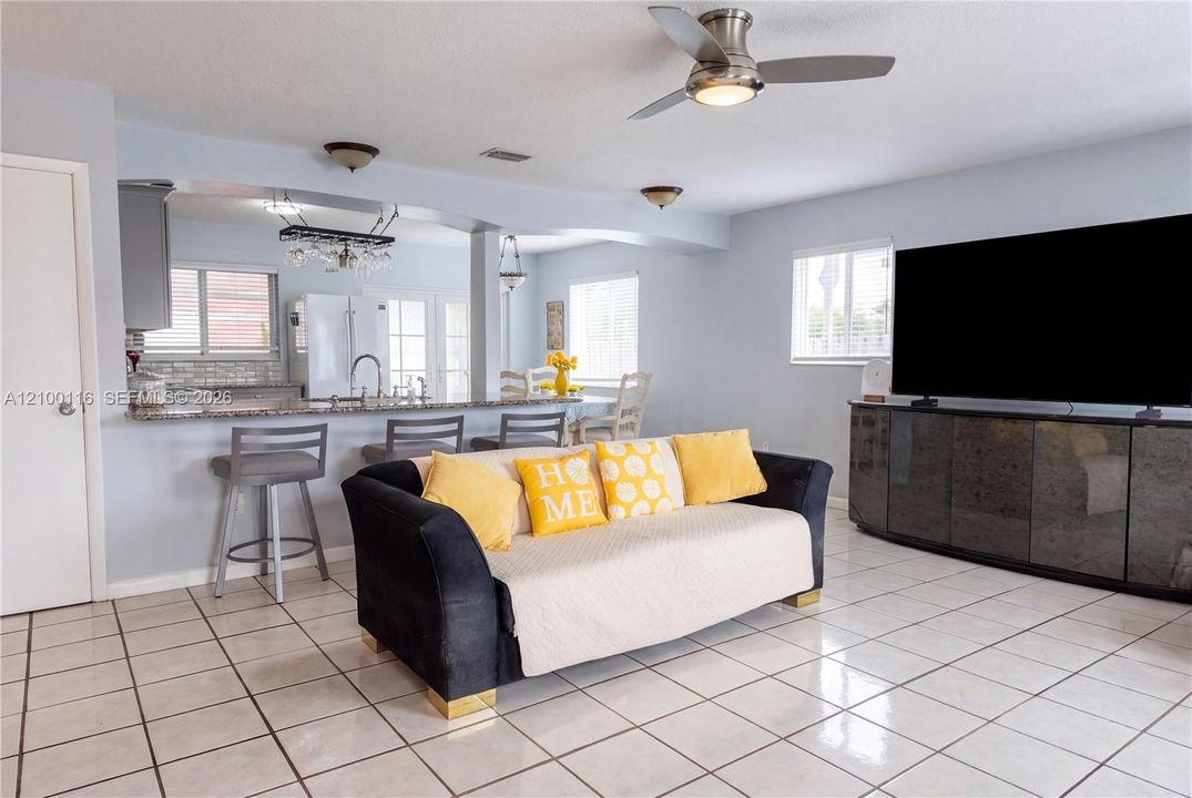 For Sale: $559,900 (3 beds, 2 baths, 1885 Square Feet)