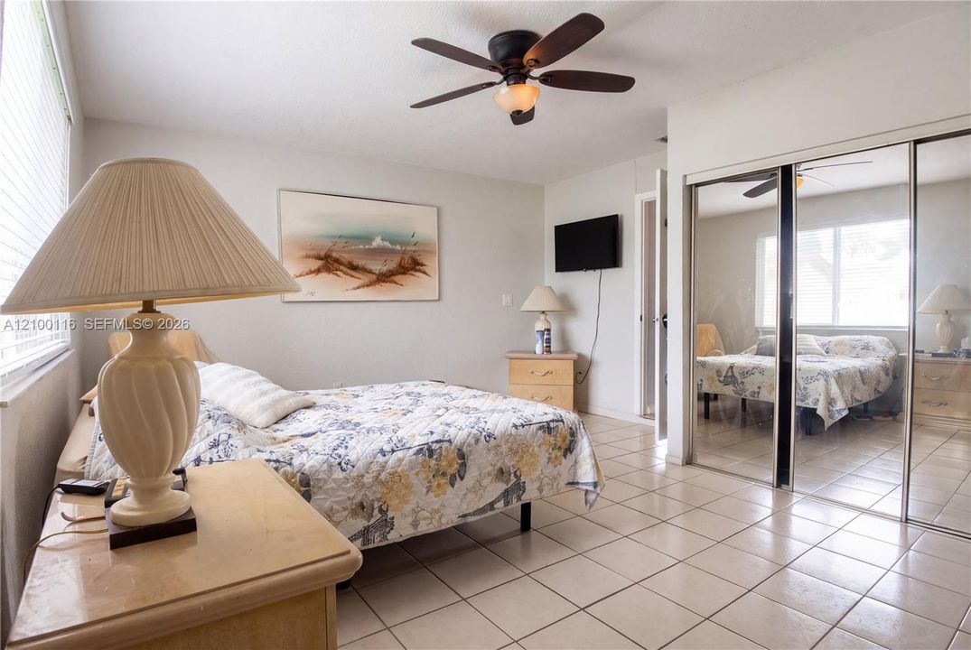 For Sale: $559,900 (3 beds, 2 baths, 1885 Square Feet)